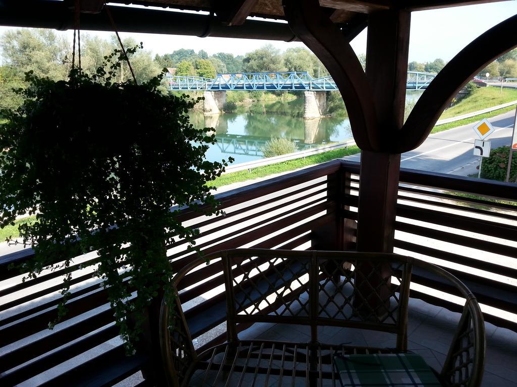 Guesthouse Kod Mosta Karlovac Dış mekan fotoğraf